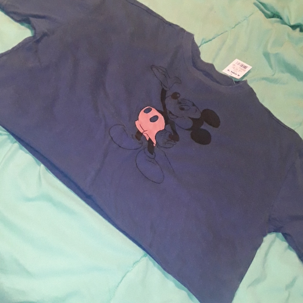 Disney cropped top.(SKU554)